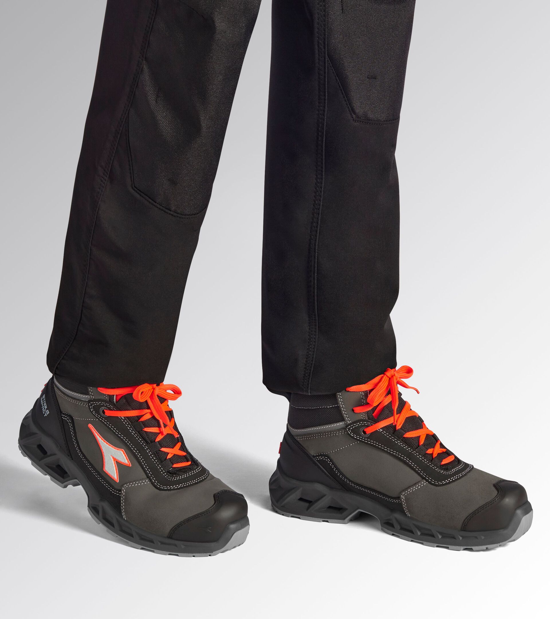 SHARK STABLE IMPACT LEATHER MID S3S NERO/ROSSO FLUO