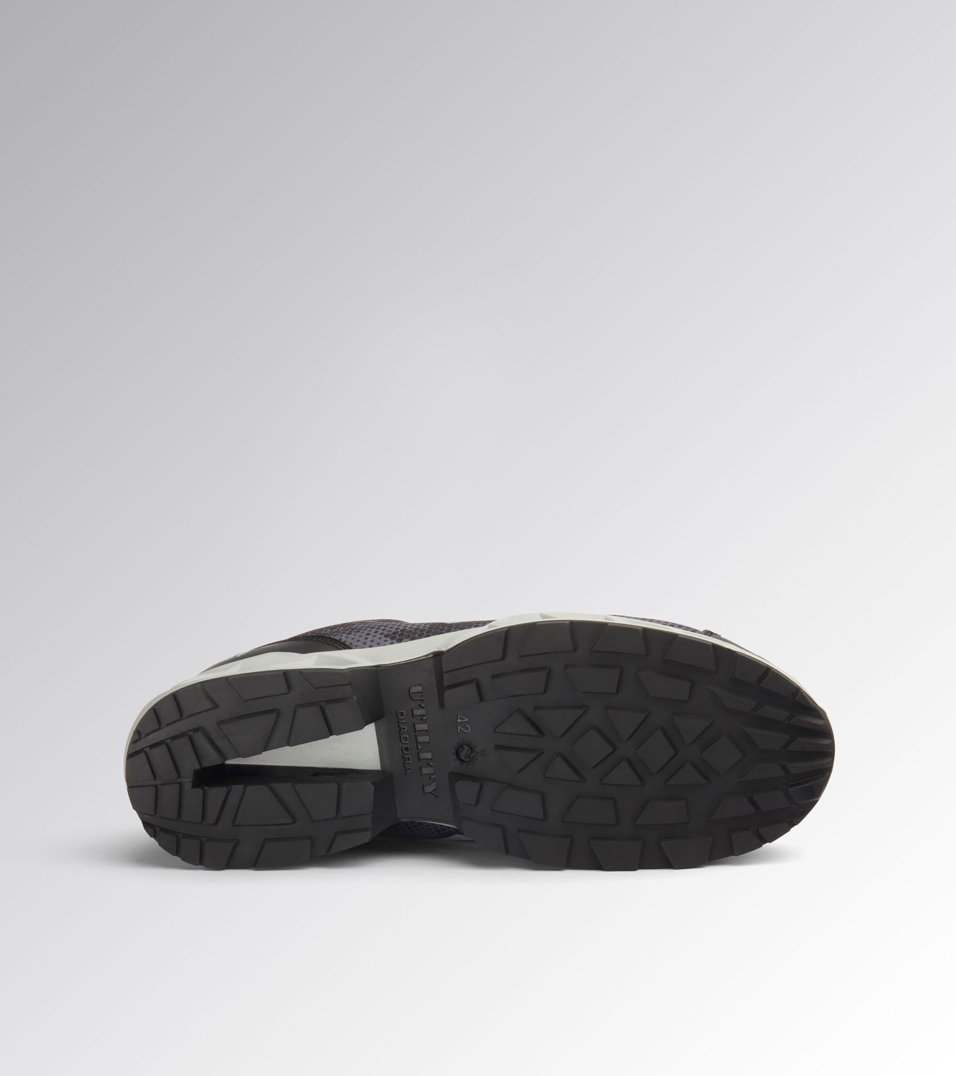 SHARK STABLE IMPACT LOW S1P